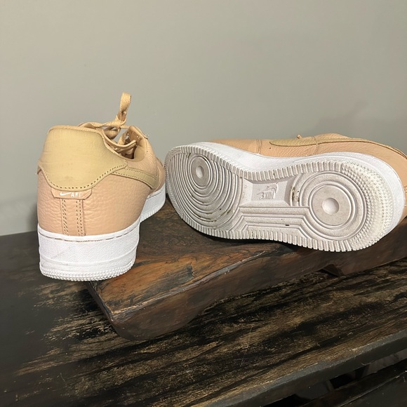 TAN NIKE AIR FORCE 1s Size 13 - Picture 7 of 7